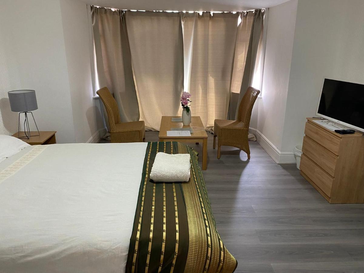 Apartament Sunrup Heathrow Feltham Zewnętrze zdjęcie