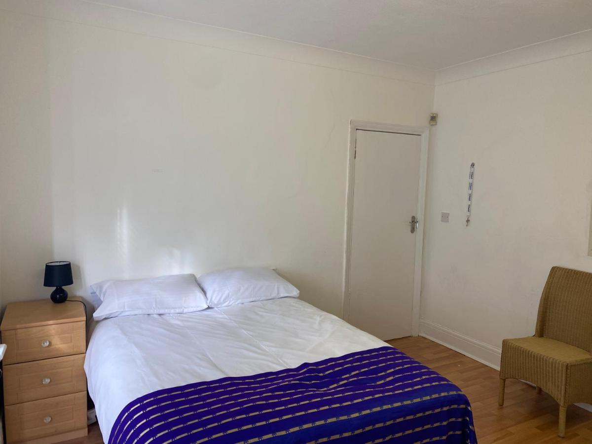 Apartament Sunrup Heathrow Feltham Zewnętrze zdjęcie