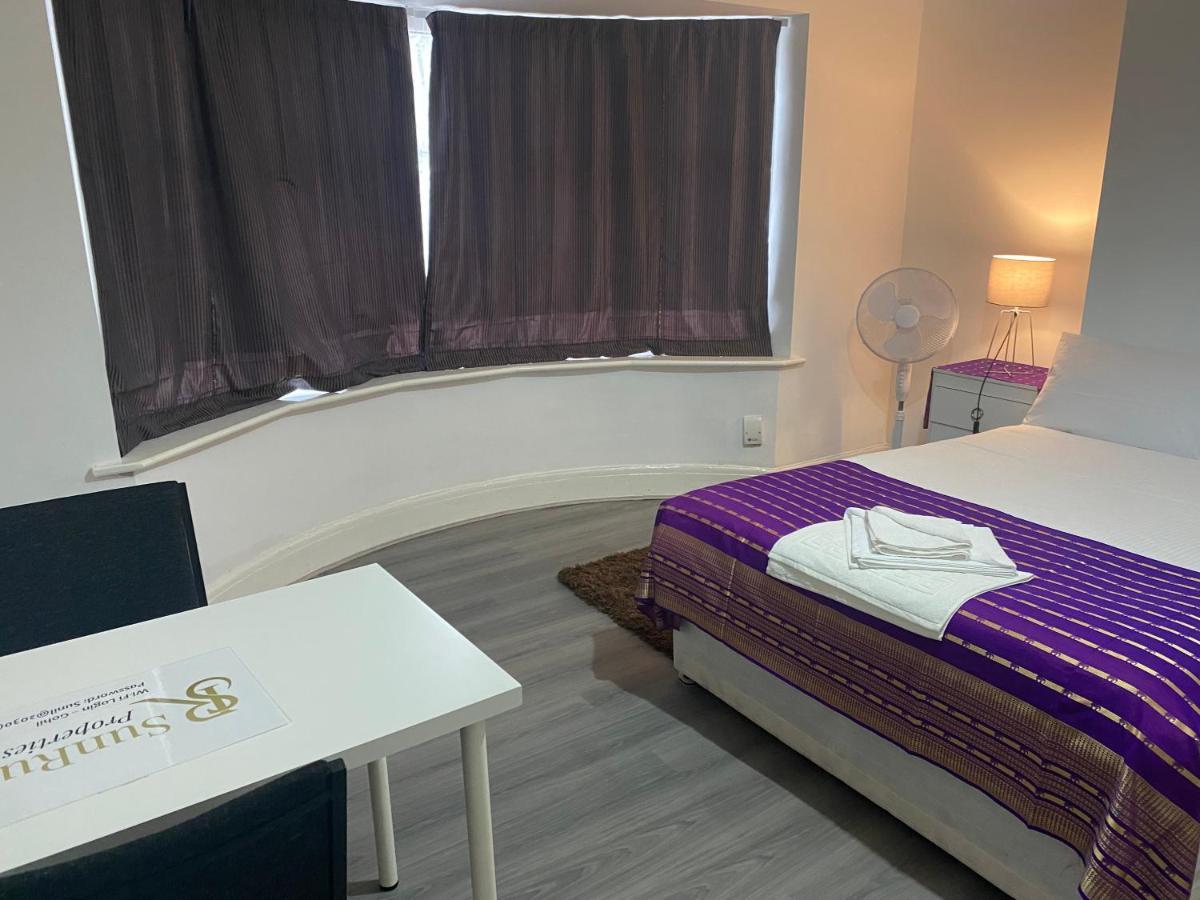 Apartament Sunrup Heathrow Feltham Zewnętrze zdjęcie